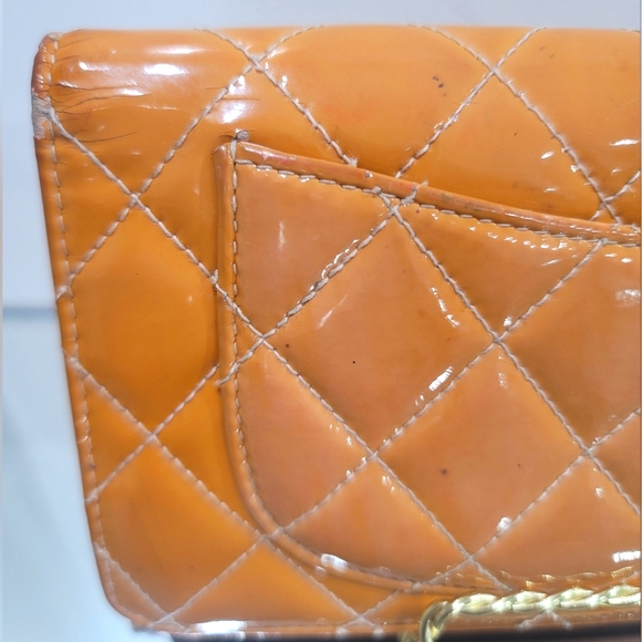 CHANEL Patent Leather Wallet - Picture 5 of 10